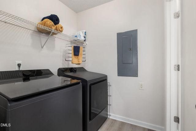 5522 Marthonna Way, Raleigh, NC 27616