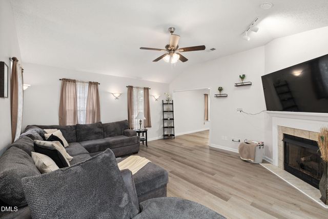 5522 Marthonna Way, Raleigh, NC 27616