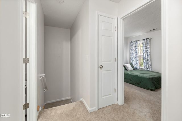 5522 Marthonna Way, Raleigh, NC 27616