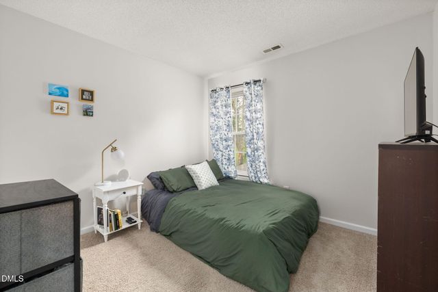 5522 Marthonna Way, Raleigh, NC 27616