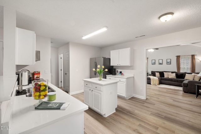 5522 Marthonna Way, Raleigh, NC 27616