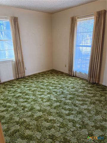 106 Liberty Street, Gatesville, TX 76528