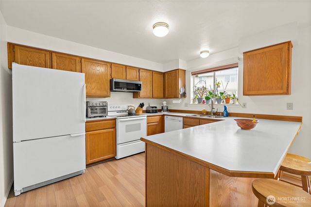 12928 SE 217th Place, Kent, WA 98031