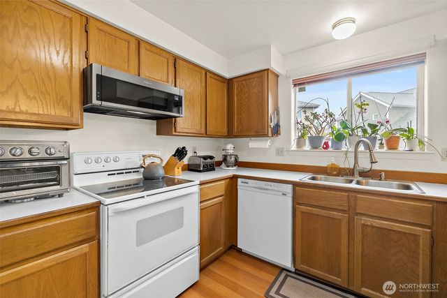 12928 SE 217th Place, Kent, WA 98031