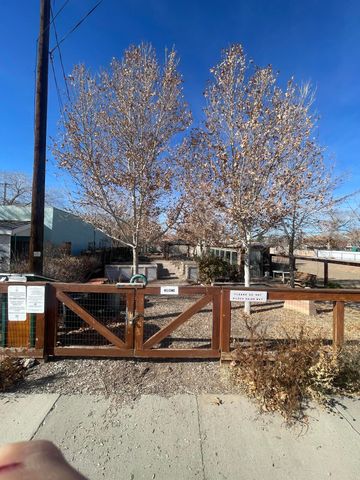 711 A 7th Street SW, Albuquerque, NM 87102