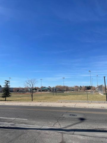 711 A 7th Street SW, Albuquerque, NM 87102