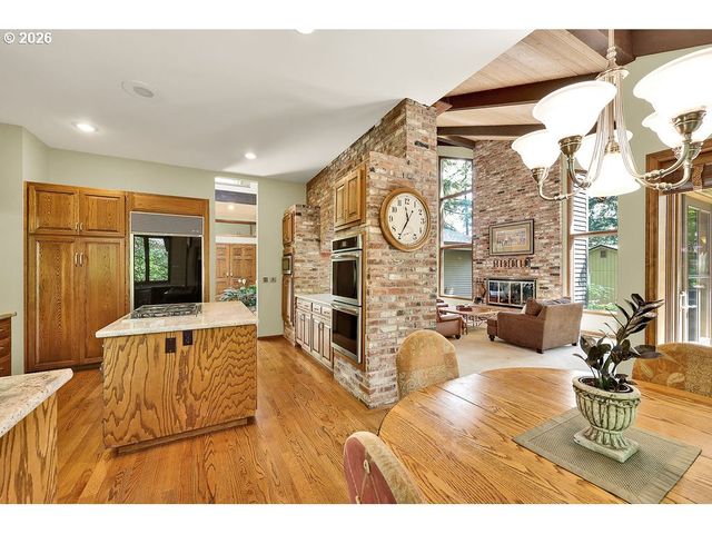2677 GARFIELD St, Eugene, OR 97405