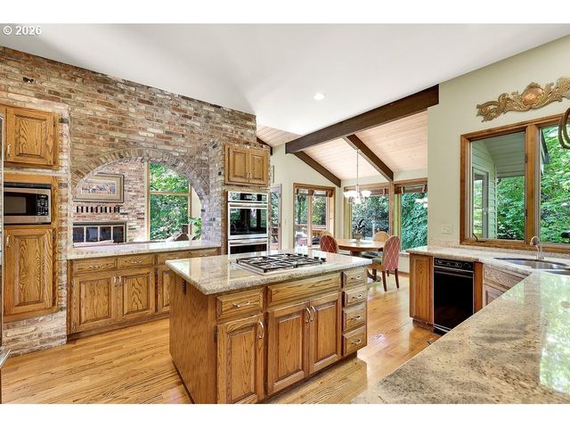 2677 GARFIELD St, Eugene, OR 97405