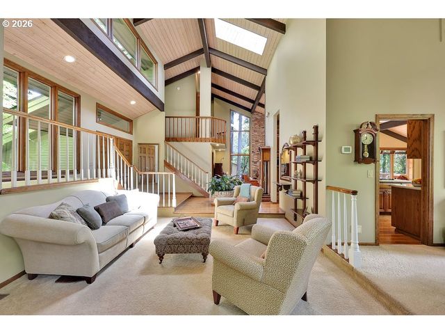 2677 GARFIELD St, Eugene, OR 97405
