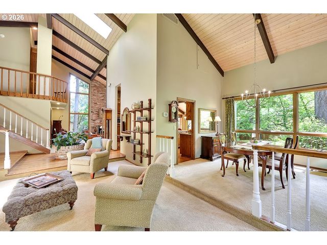2677 GARFIELD St, Eugene, OR 97405