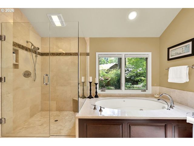 2677 GARFIELD St, Eugene, OR 97405