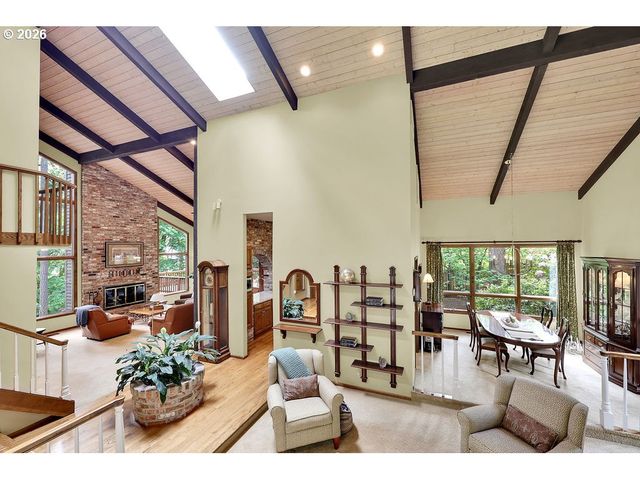 2677 GARFIELD St, Eugene, OR 97405