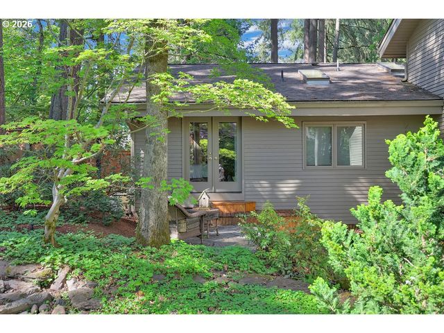 2677 GARFIELD St, Eugene, OR 97405