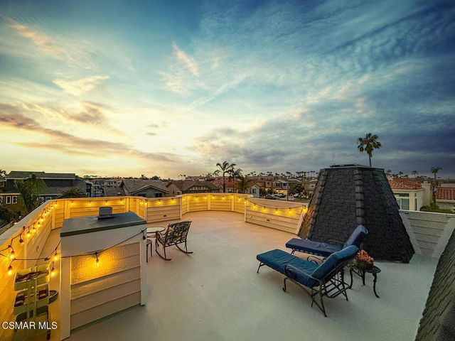 2014 Peninsula Road, Oxnard, CA 93035