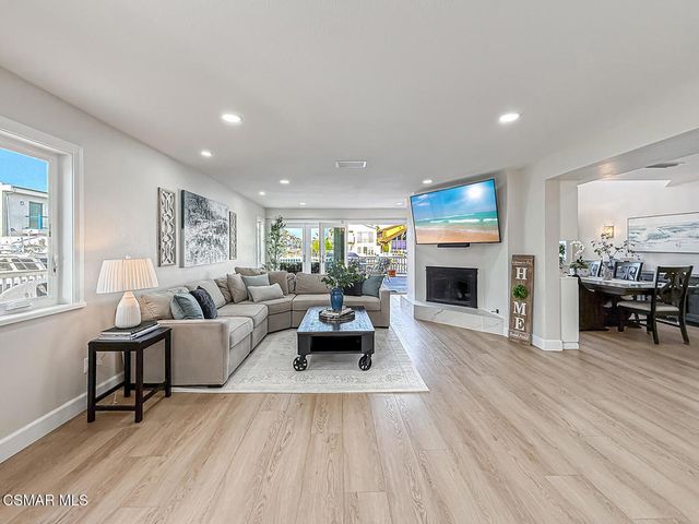 2014 Peninsula Road, Oxnard, CA 93035