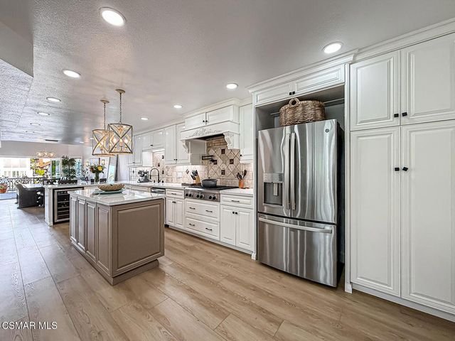 2014 Peninsula Road, Oxnard, CA 93035