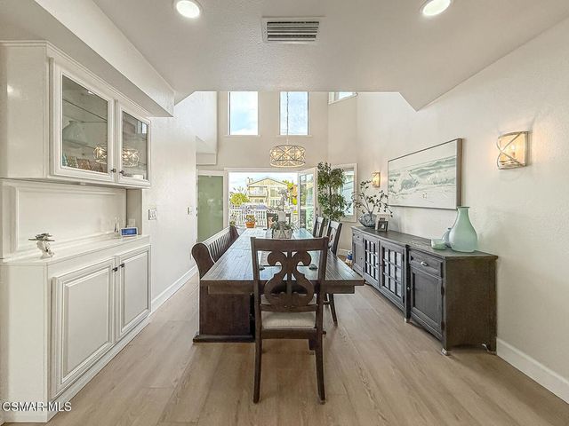 2014 Peninsula Road, Oxnard, CA 93035