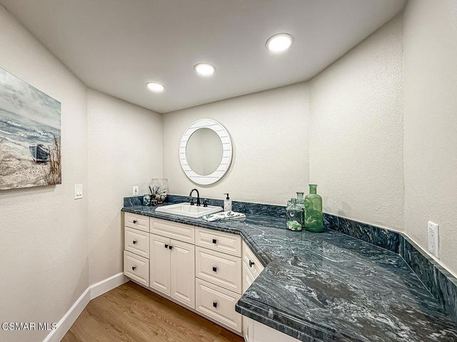 2014 Peninsula Road, Oxnard, CA 93035