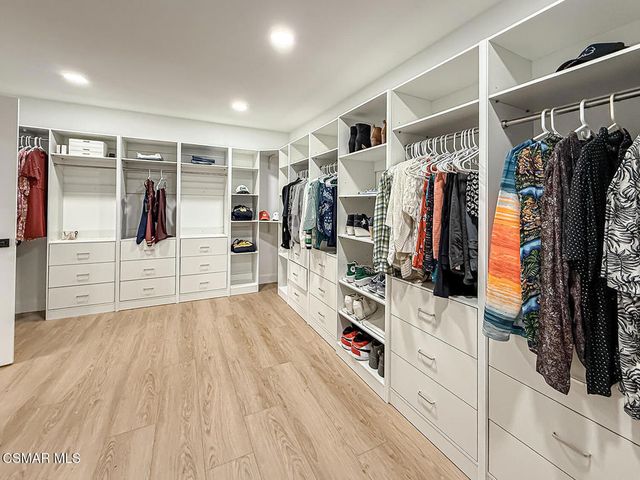 2014 Peninsula Road, Oxnard, CA 93035