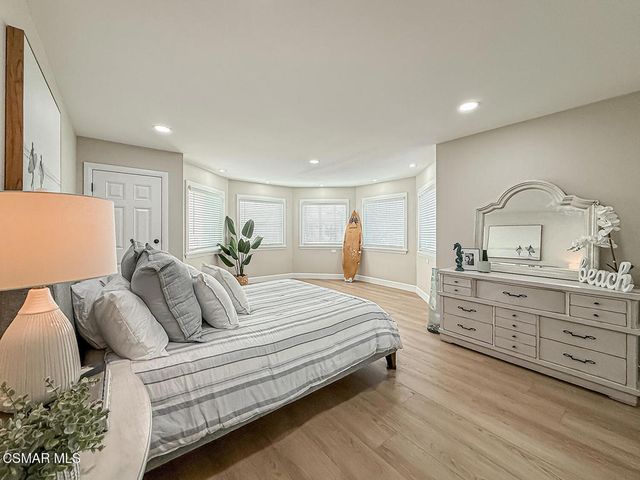 2014 Peninsula Road, Oxnard, CA 93035