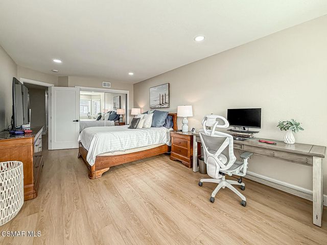 2014 Peninsula Road, Oxnard, CA 93035