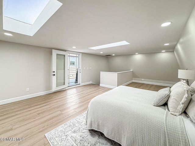 2014 Peninsula Road, Oxnard, CA 93035