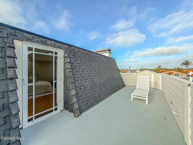 2014 Peninsula Road, Oxnard, CA 93035