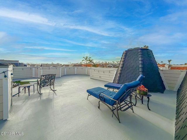 2014 Peninsula Road, Oxnard, CA 93035