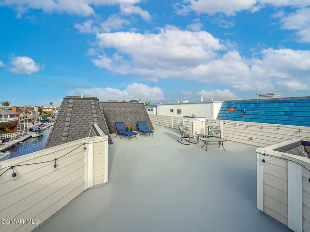 2014 Peninsula Road, Oxnard, CA 93035