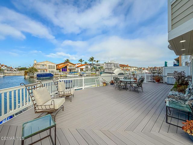 2014 Peninsula Road, Oxnard, CA 93035