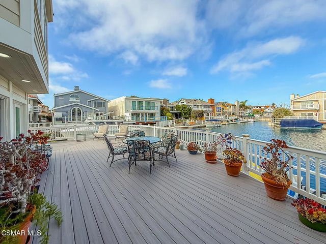 2014 Peninsula Road, Oxnard, CA 93035