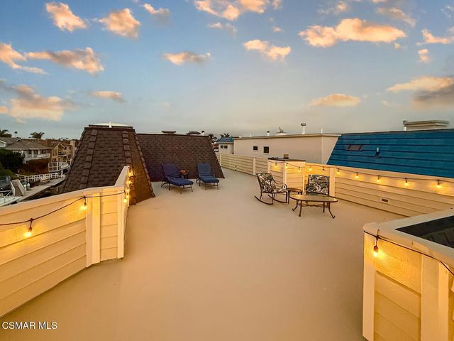2014 Peninsula Road, Oxnard, CA 93035