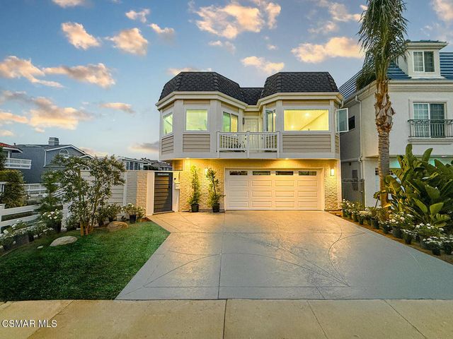 2014 Peninsula Road, Oxnard, CA 93035