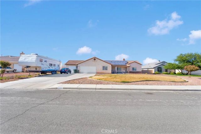 21156 Pinot Court, Apple Valley, CA 92308