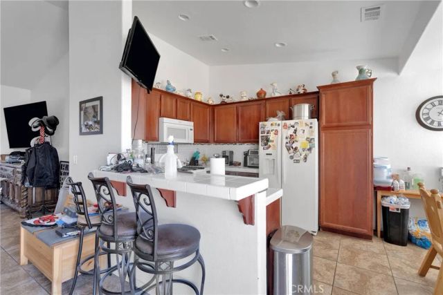 21156 Pinot Court, Apple Valley, CA 92308