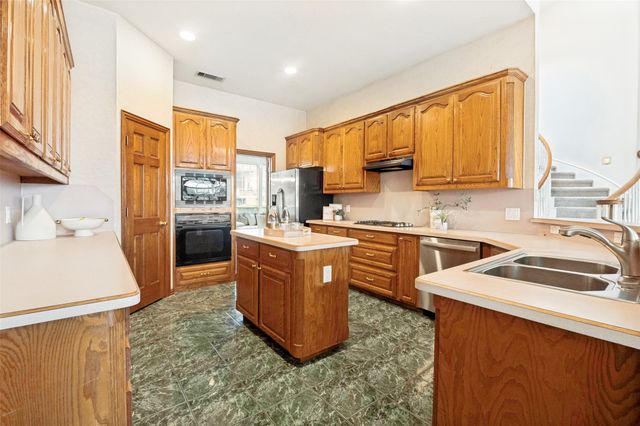 1119 Shallow Bend Drive, Desoto, TX 75115