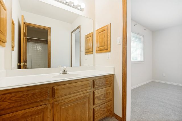 1119 Shallow Bend Drive, Desoto, TX 75115