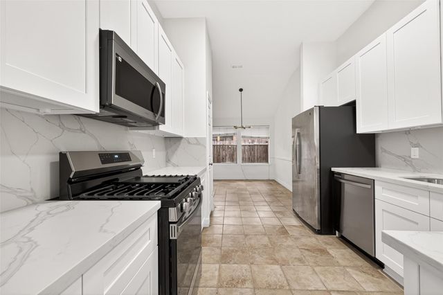 2927 Walnut Springs Drive, Katy, TX 77449