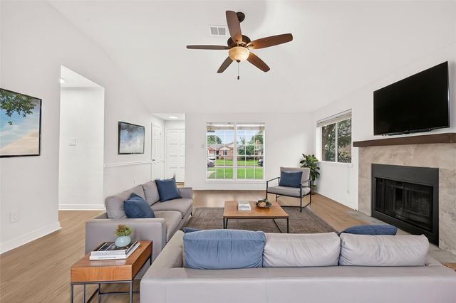 2927 Walnut Springs Drive, Katy, TX 77449