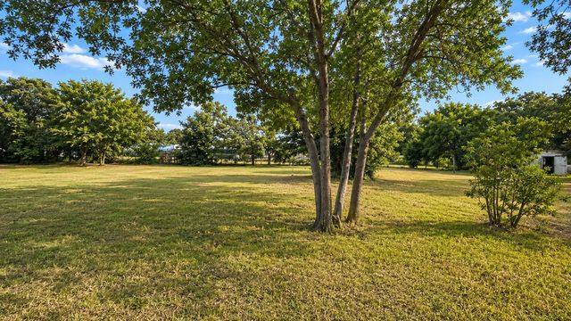 600 Old Justin Road, Argyle, TX 76226