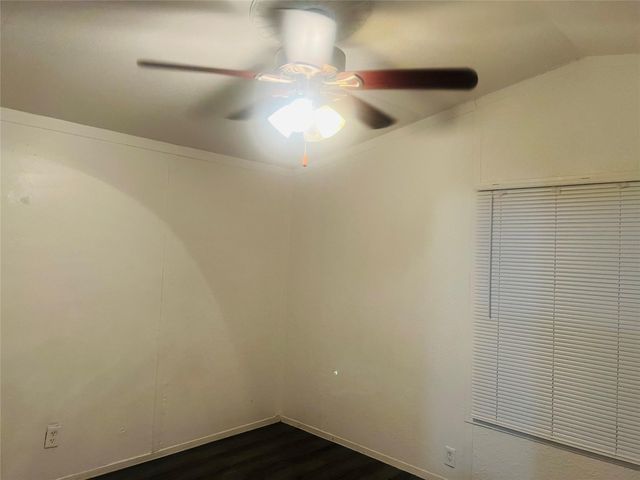 2106 Avenue C, Rosenberg, TX 77471