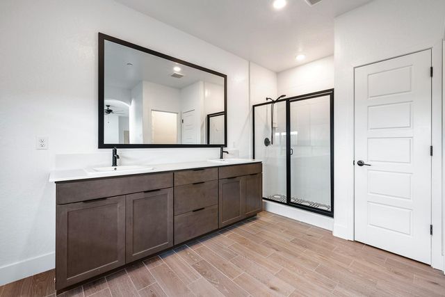 7153 E Harvard Avenue, Fresno, CA 93737