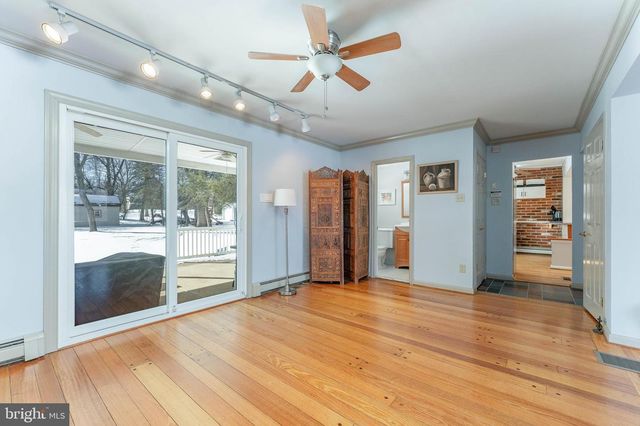 608 DOLORES DR, Broomall, PA 19008