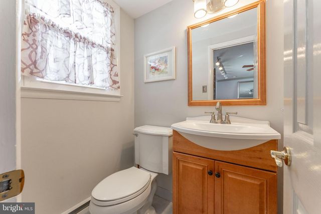 608 DOLORES DR, Broomall, PA 19008