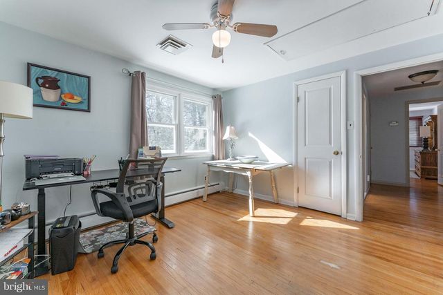 608 DOLORES DR, Broomall, PA 19008