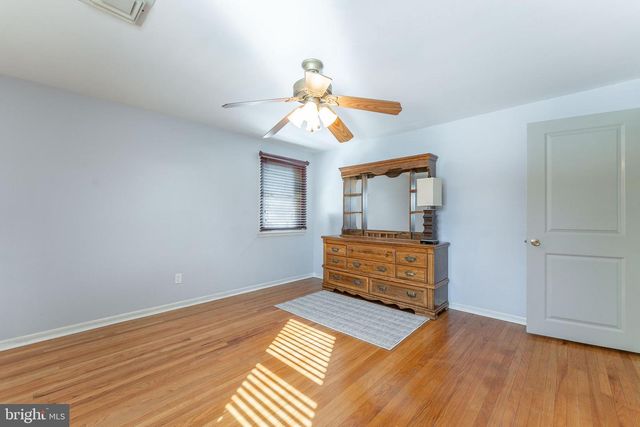 608 DOLORES DR, Broomall, PA 19008