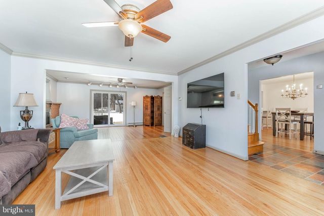 608 DOLORES DR, Broomall, PA 19008