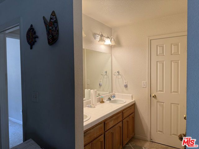 31199 Rolling Meadow Court, Coarsegold, CA 93614