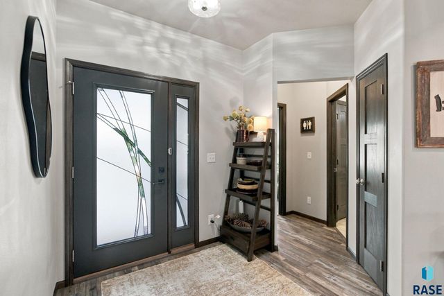 3604 E Prairie Wind St Street, Sioux Falls, SD 57108