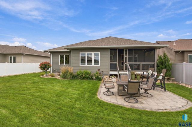 3604 E Prairie Wind St Street, Sioux Falls, SD 57108